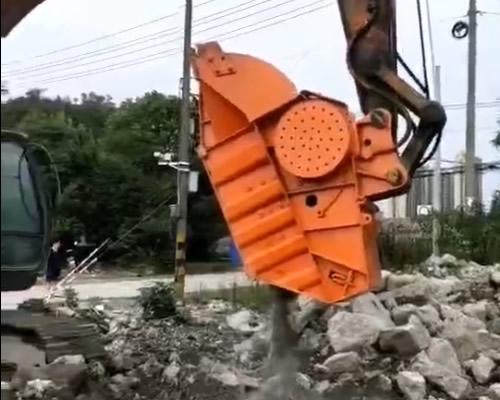Hydraulic ram